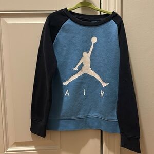 Toddler boys Nike Air Jordan crewneck Size 4/5T